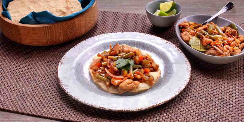 Receta Tostadas de Pollo en escabeche